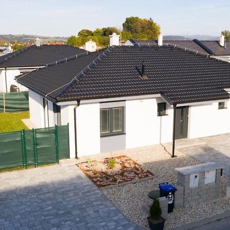 Royal House Trencinヴィラ エクステリア 写真