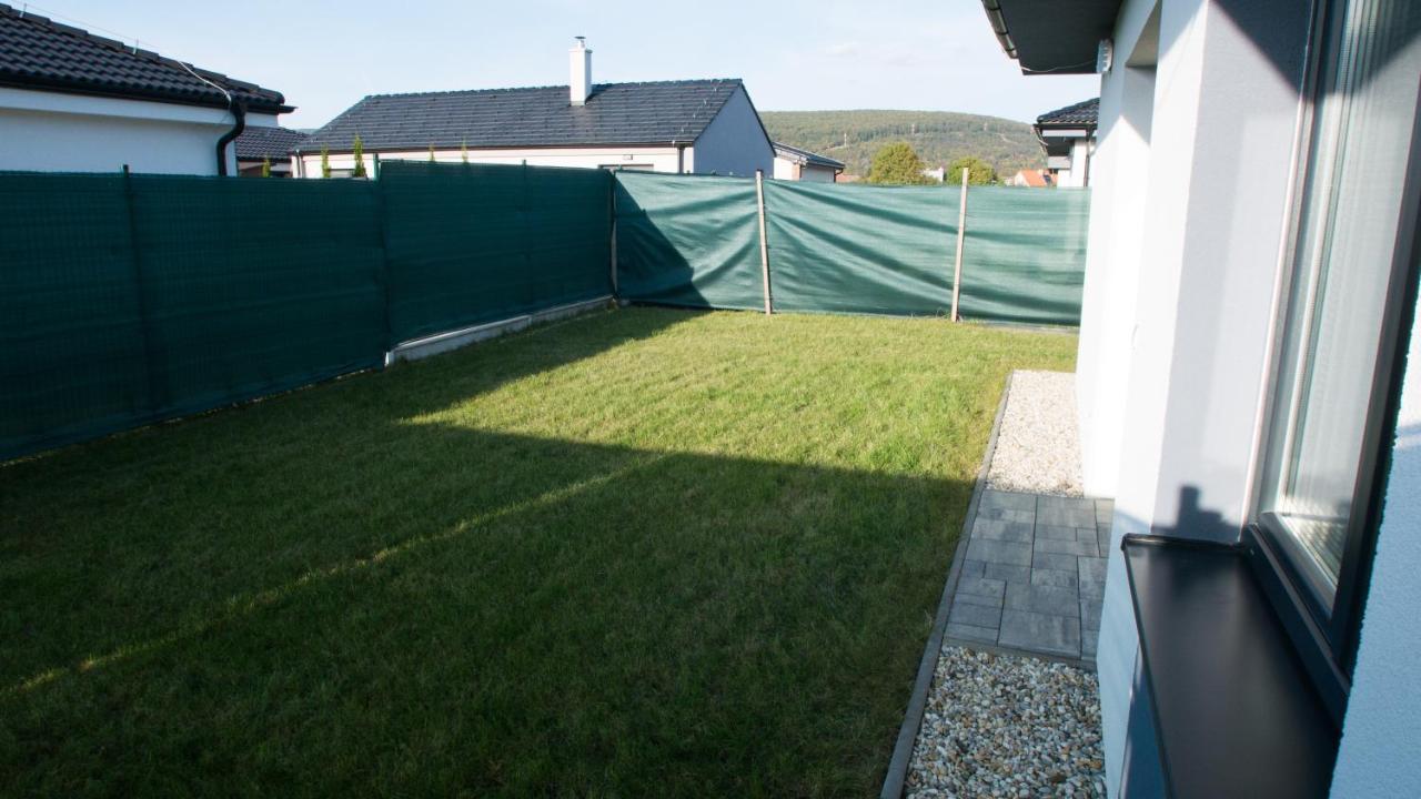 Royal House Trencinヴィラ エクステリア 写真